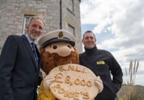 Biscuits raise £8k for RNLI
