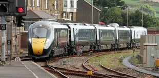‘Travel early’ warning for today from rail companies as storms and tides forecast to close Westcountry mainline