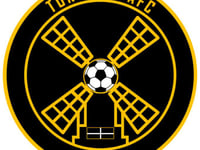 Torpoint miss chance to go top of league