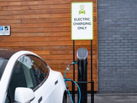 No need for electric vehicle ‘range anxiety’ says AA president 