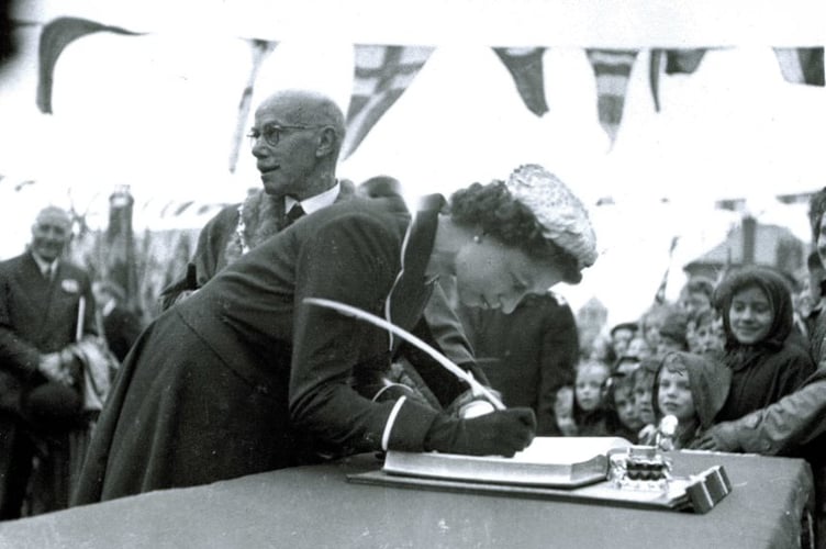 The Queen’s visit to Liskeard from 1956