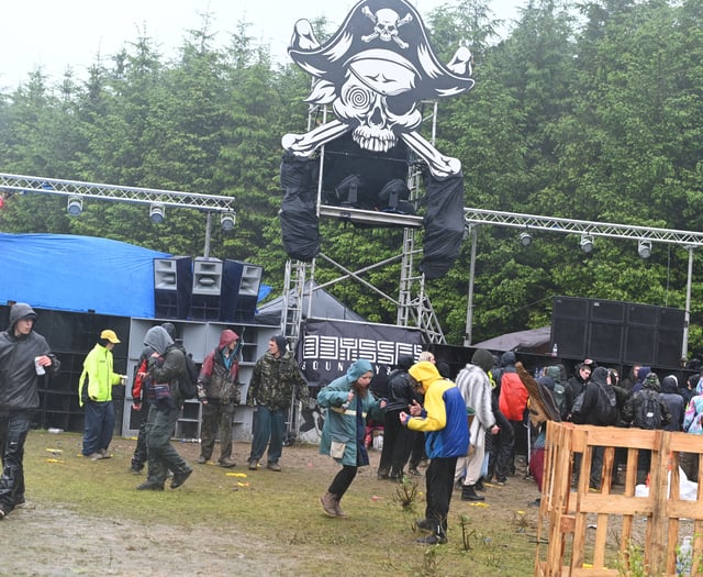 Police issue warning in bid to prevent illegal bank holiday raves 