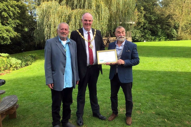  Chair of Liskeard in Bloom, John Hesketh, Mayor of Liskeard Cllr Simon Cassidy and John Crumpton.
