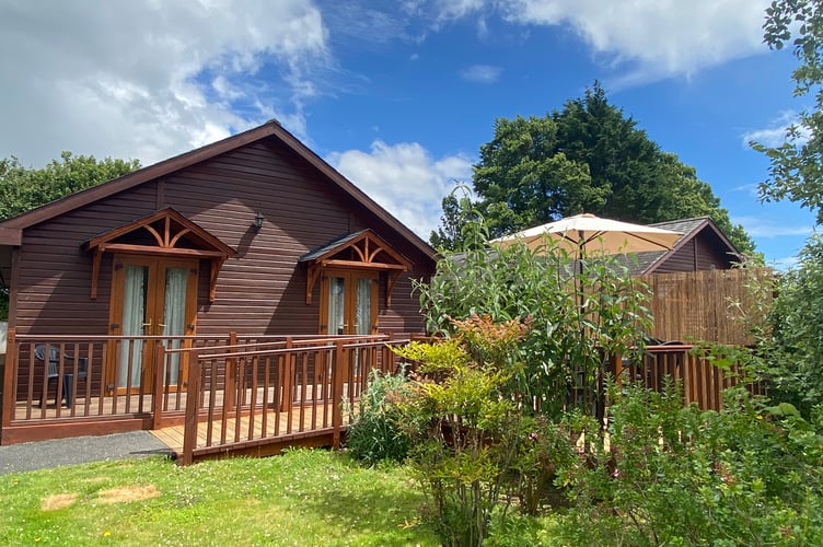 The Tudor Lodges, Morval