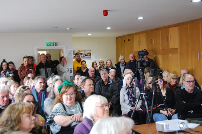 Looe residents unanimously support the Three Seas Charity housing project.