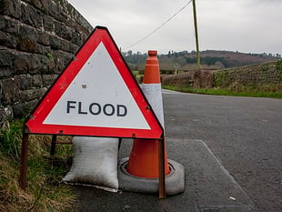 Looe flooding causes travel chaos with buses, trains and roads affected