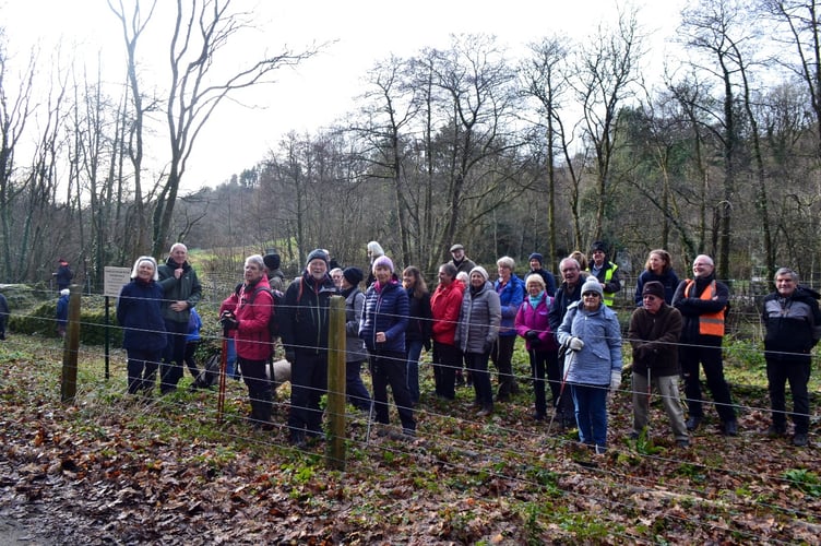 Walkers on the Moorswater trail at Lock 21. 