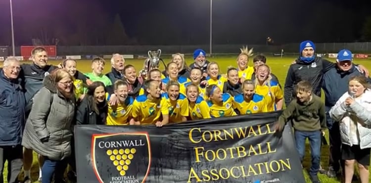 Liskeard Athletic Women football team.