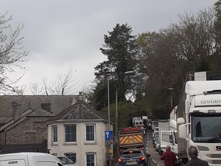 Gunnislake traffic chaos due to broken down lorry today