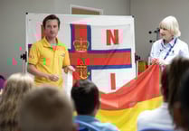 Schools welcome back ‘Meet the Lifeguard’ programme
