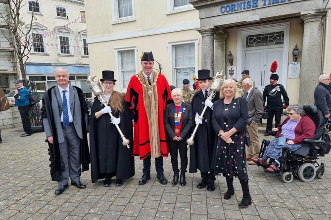 LISKEARD mayor Cllr Simon Cassidy attended the town’s Drumhead service for the coronation at the weekend.