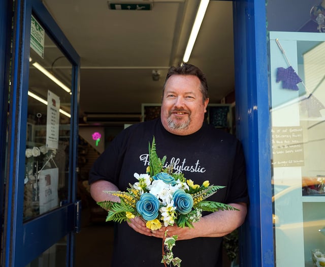 Forever Blooms Metal Petals makes ‘floral bouquets’ from rubbish 