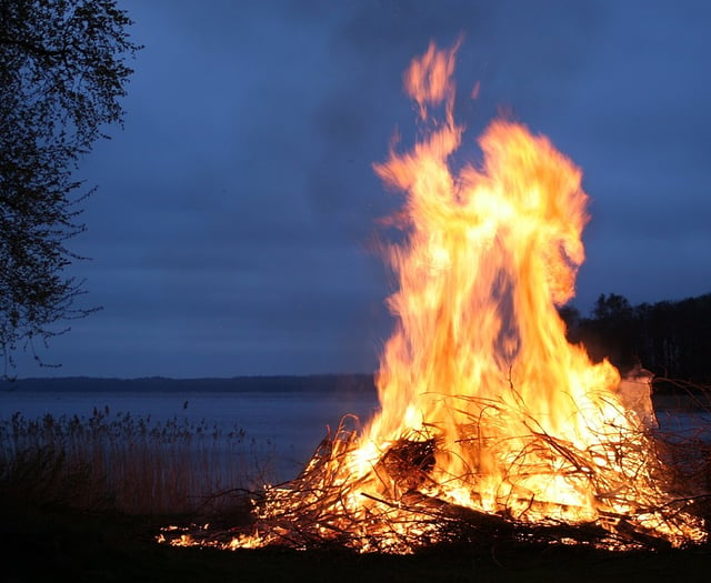Crews extinguish unattended bonfire