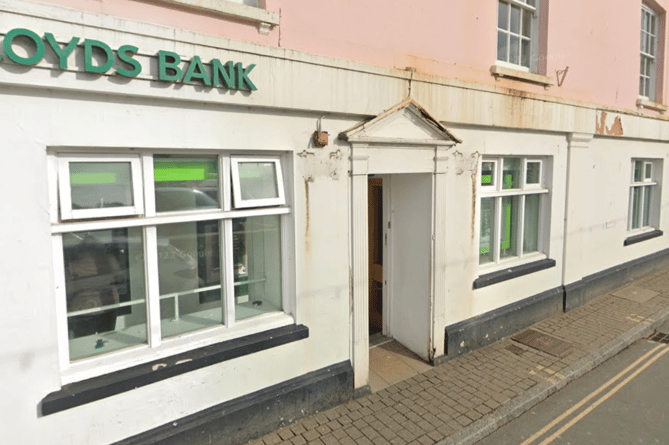 The closed Lloyds Bank in Looe 