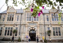 Books return to Cornish libraries after "inappropriate" link removed