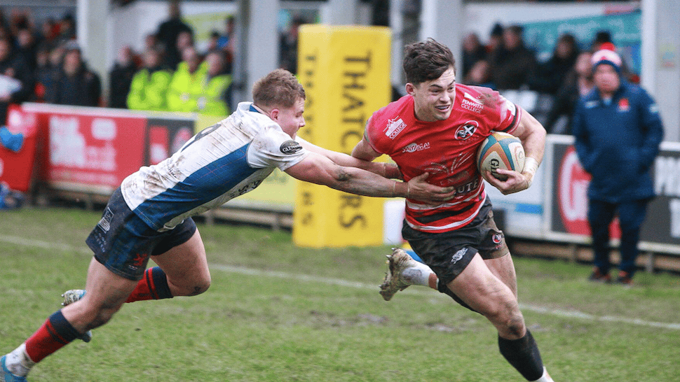 Winger Wedlake back with Pirates