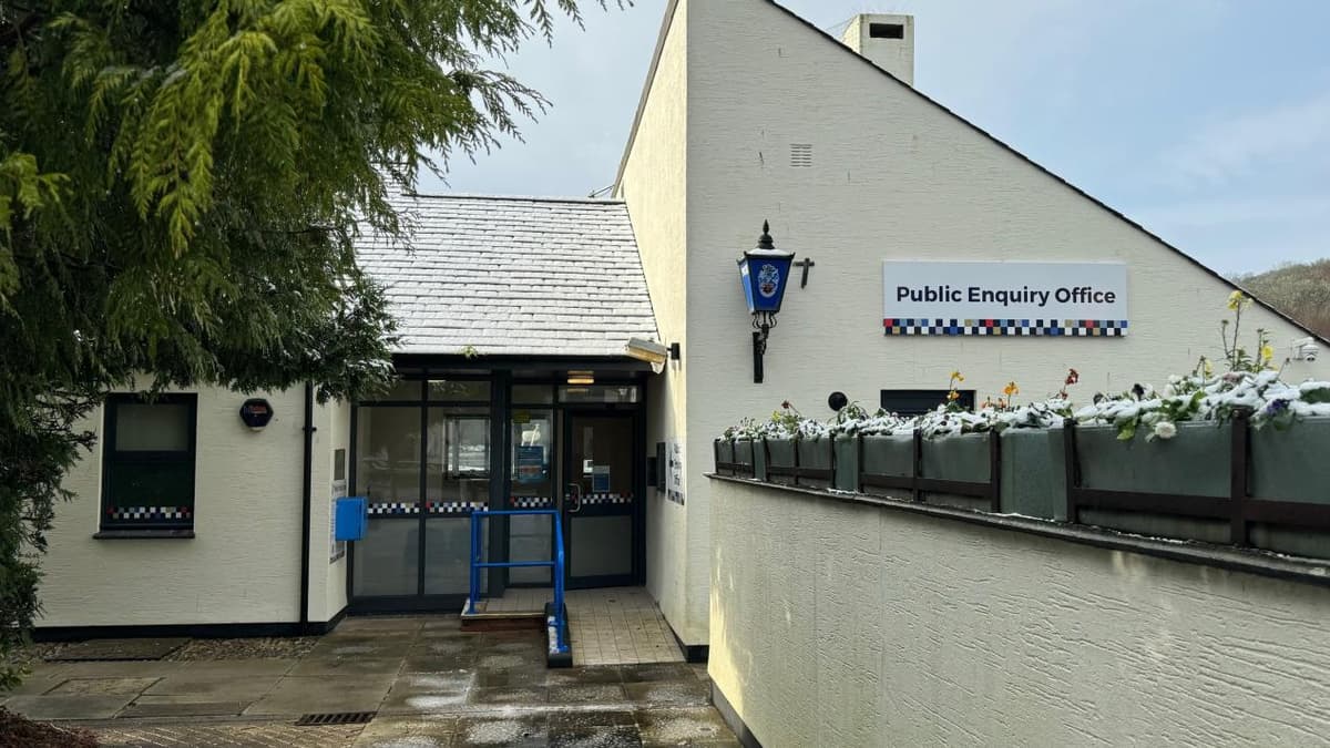 Looe police station opens to public