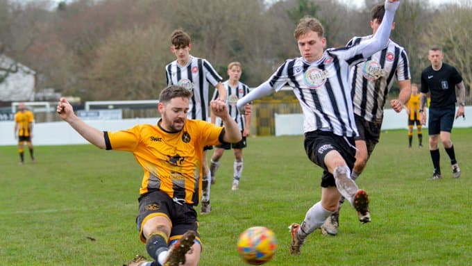 Fine Boxing Day wins for Saltash and Torpoint