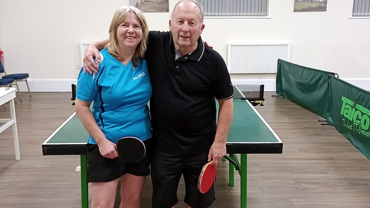 Luckhurst and Ryan win respective titles