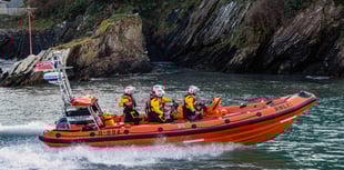RNLI crew race into action after boats suffers breakdown