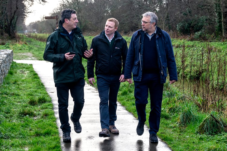 Minister Robbie Moore visits Mevagissey