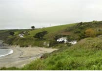 Henwyn tyller/Place names - Pendower Beach