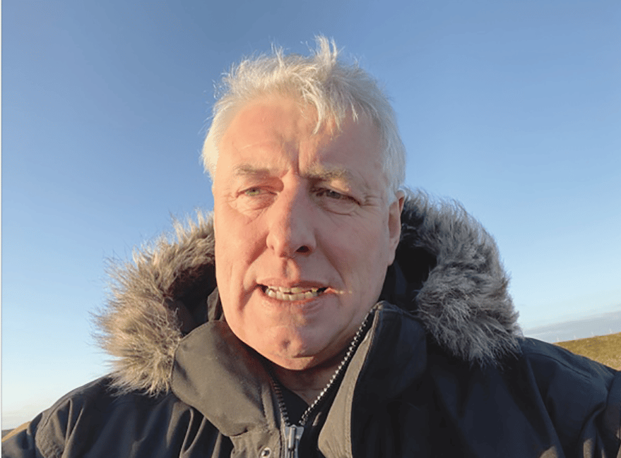 Fred Knobbit: Now, did I remember to clean the barbecue out?