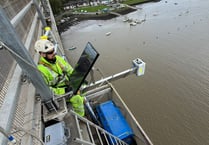 New sensors on bridge measuring water quality