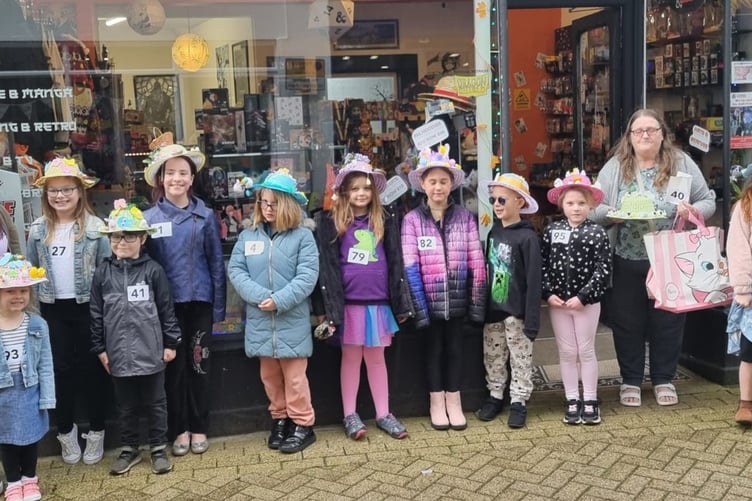 Liskeard easter bonnet comp