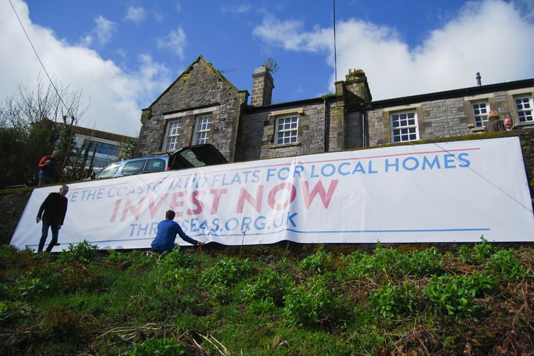 A big banner was displayed for all to see