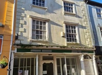 Property sold at auction attracts strong bids