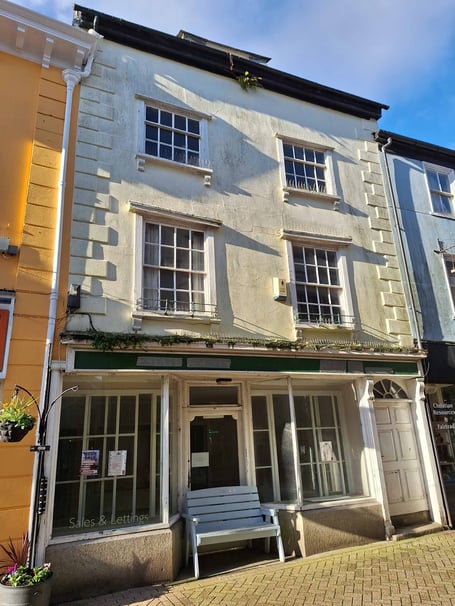 The property located on Fore Steet had previously been an estate agents