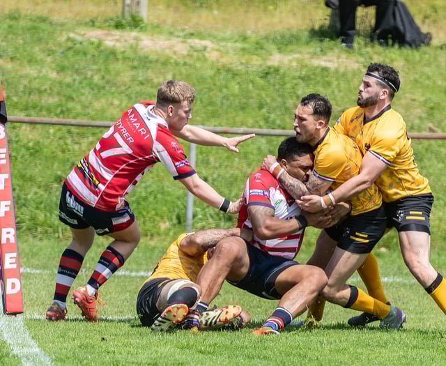 Battling Cornwall beaten by table-topping Oldham