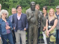 Liskeard Radio: Attended Jethro statue unveiling