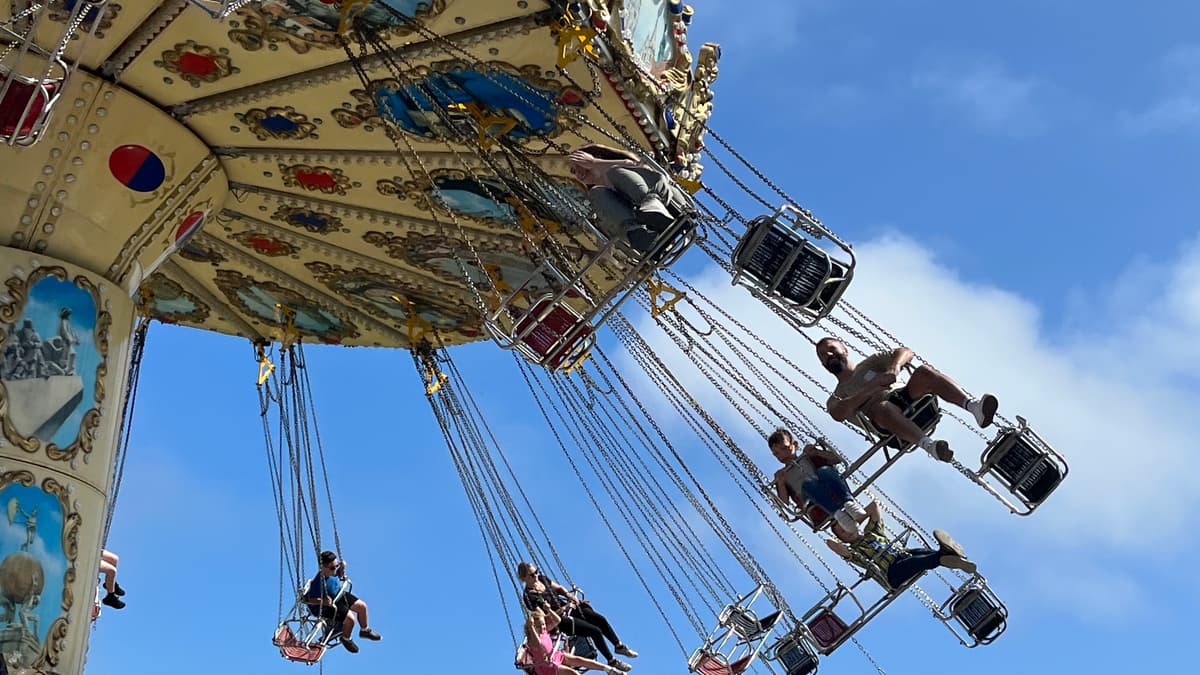 Flambards Rides Flambards theme park compared to Banksy's 'Dismaland' amid depressing ...