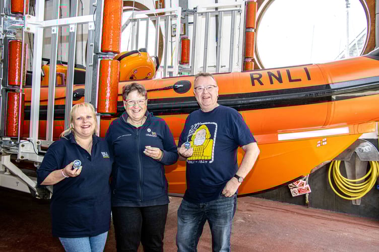 Julian and Debbie are visiting all of the RNLI’s 238 lifeboat stations during their “Betty’s Grand 5p RNLI tour” – their visit to Looe lifeboat Station marked the halfway point in their tour