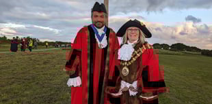 Council approve five-figure quote to repair historic mayoral chain