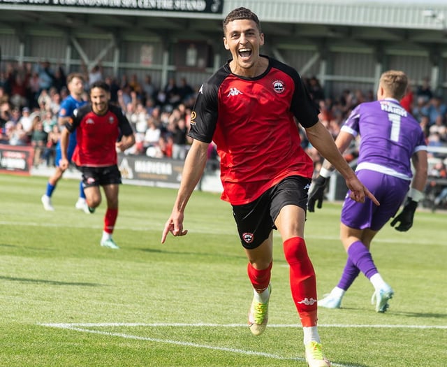 Irish forward leaves Tinners to join League Two side