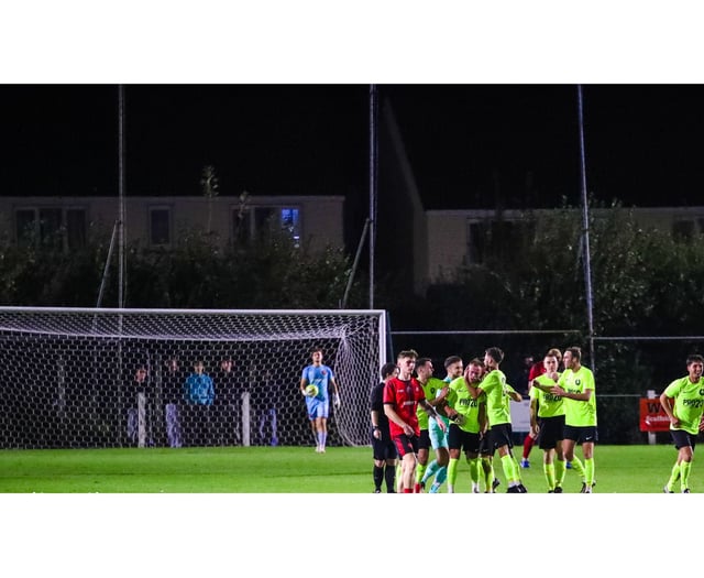 Gilbert's late stunner settles derby in Liskeard's favour