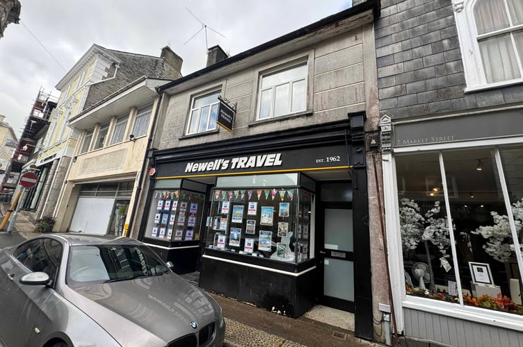 UNDER HAMMER - Market Street, Liskeard