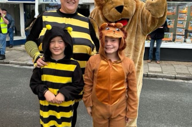 Callington buzzing after record breaking Honey Fair attendance ...