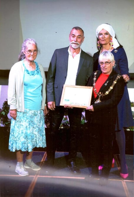 JOHN Hesketh and Lynette Rule of Liskeard in Bloom with SW in Bloom patron Emma Fellowes and Liskeard mayor Christina Whitty