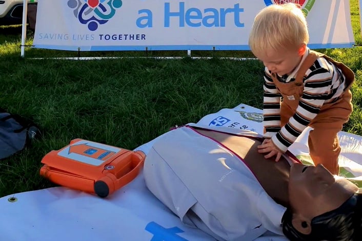 People are being invited to learn lifesaving skills for free at Cornwall Services on the A30.