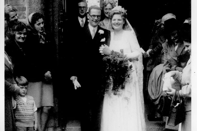 Ian and Gladys Busbridge at the Wesleyan Chapel, Barn Street, in 1947