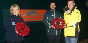 Knitathon creates poppy wreath for lifeboat station