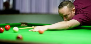 Spencer knocks in 92 break as leaders Bugle A win easily