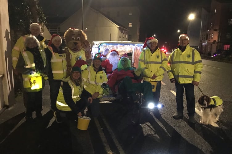 Arch rivals the Grinch and Father Christmas buried the hatchet for the evening as Torpoint switched on their Christmas lights. (Picture: Marianne Wootton/Torpoint & Rame Peninsula Lions Club)