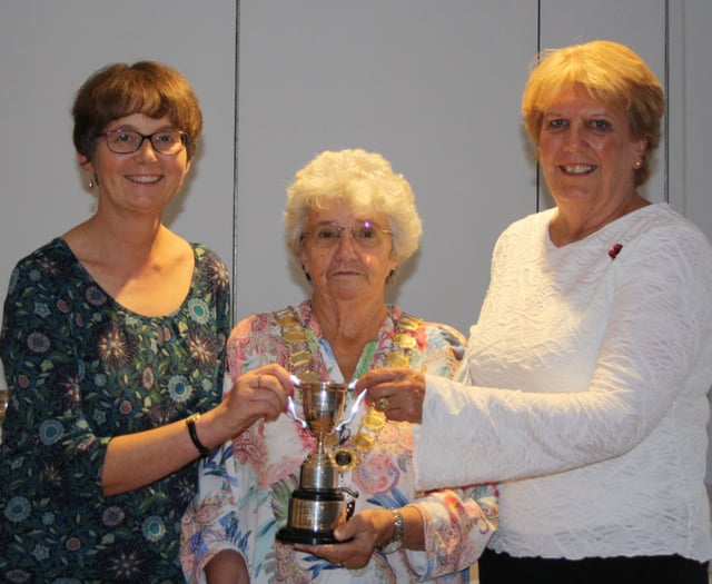 Liskeard Bowling Club host presentation day at Trethorne