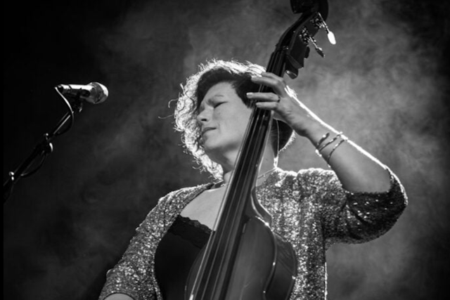 ‘Musical chameleon’ set to host an evening of storytelling