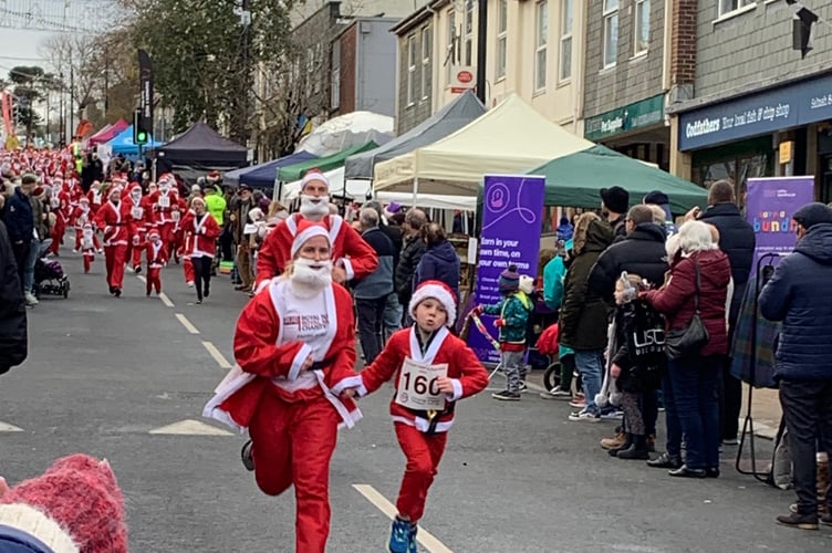 The rescheduled Saltash Santa Fun Run will now take place on Saturday December 14 leaving from Victoria Gardens at 2.30pm. (Picture: Sarah Martin) 